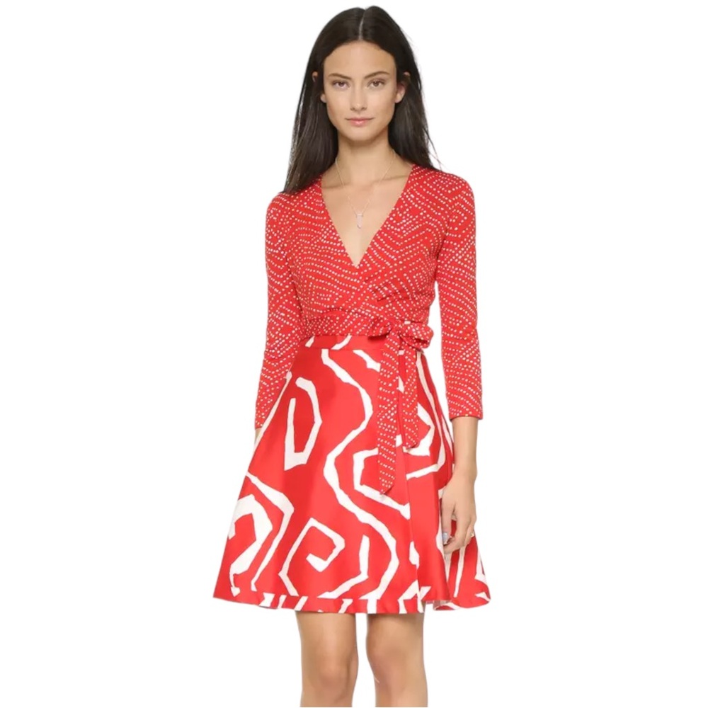 Diane Von Furstenburg Amelia 3/4 Sleeve Patterned Mini Wrap Dress in Red/White